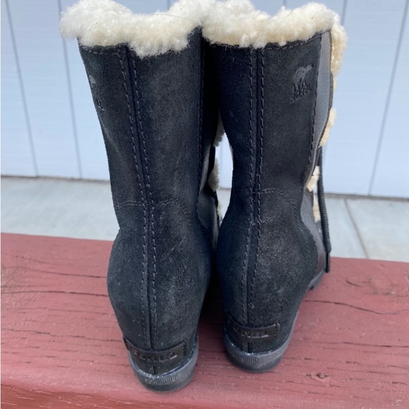 Woman’s size 6.5 sorel winter boots - Picture 3 of 4